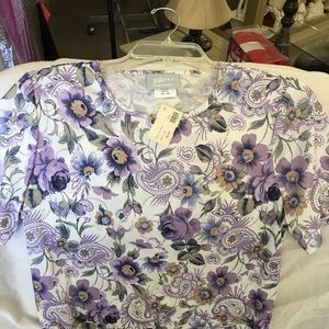 Woman’s small shirt